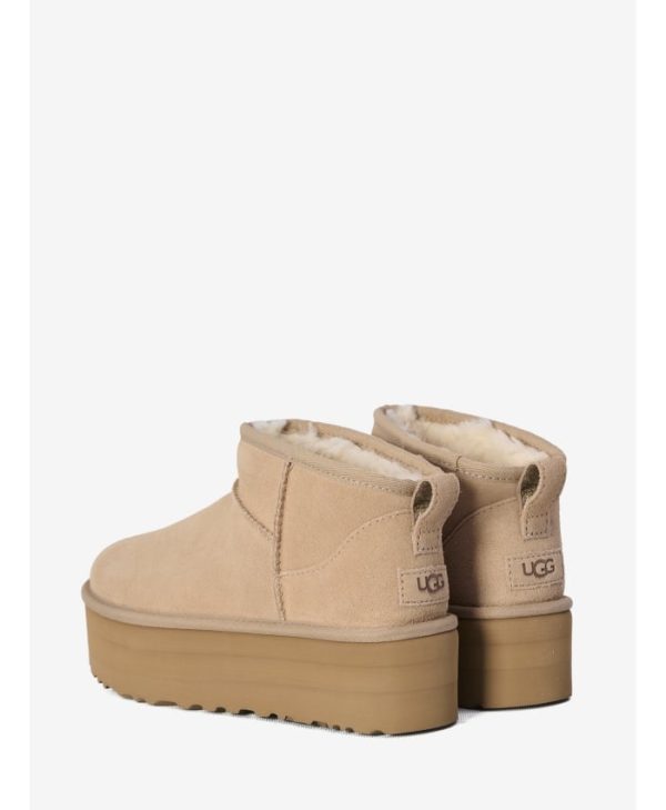 Classic Ultra Mini Platform boots