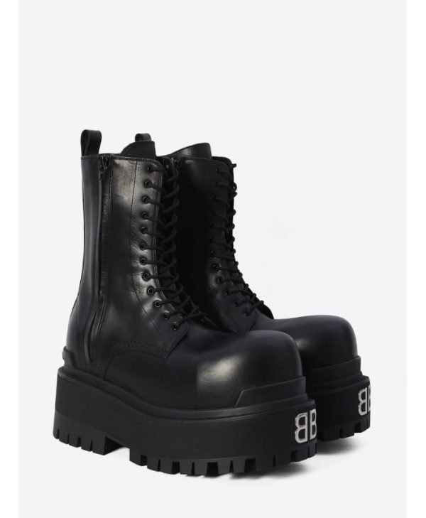 Giant boots - Image 6