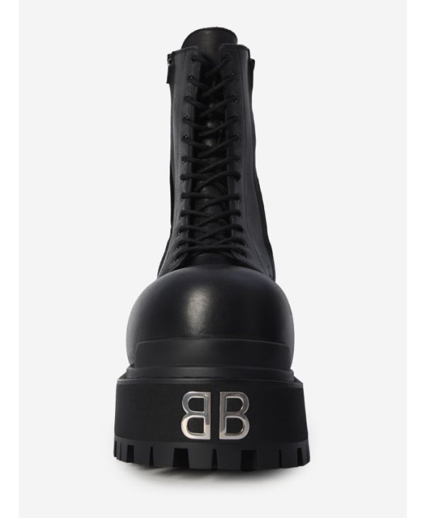Giant boots - Image 3