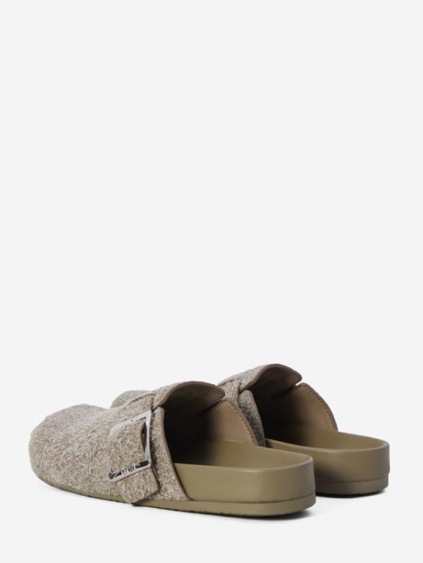 Ease Buckle clogs