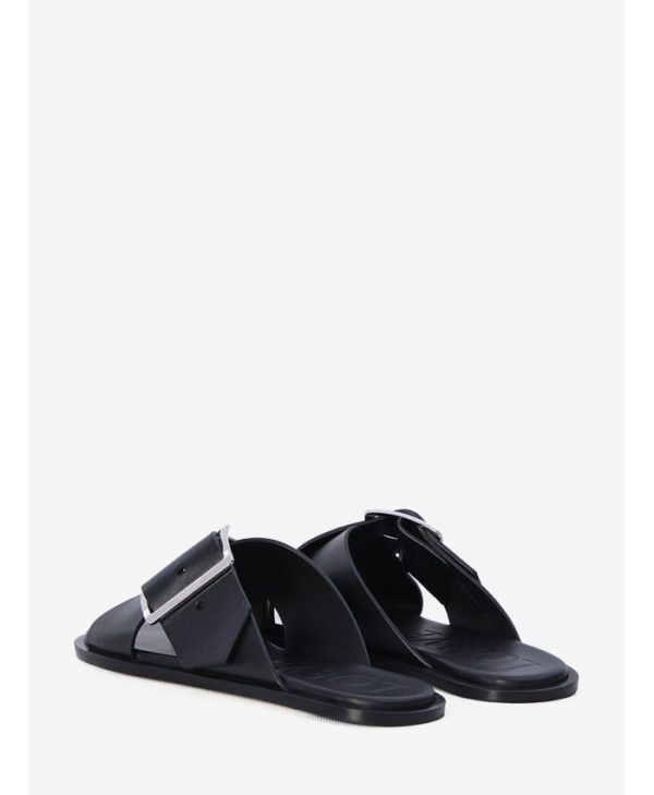 Petal Belt Flat sandals