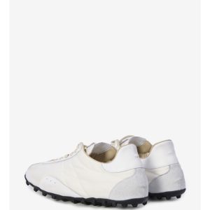 Sprinters sneakers