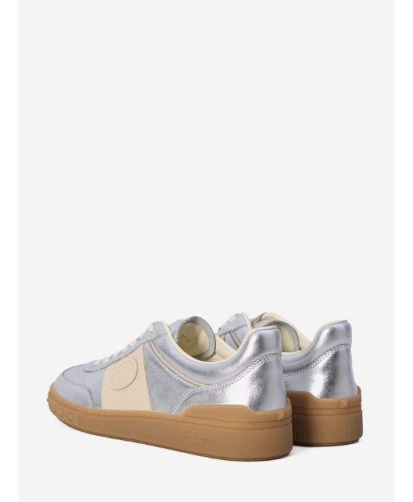 Upvillage sneakers