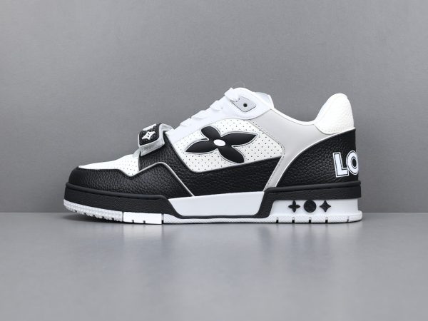 LV ARCH LIGHT SNEAKER BLACK