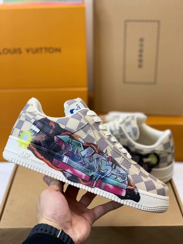 「#151」LOUIS VUITTON × NIKE AIR FORCE 1 Sneaker - Image 5
