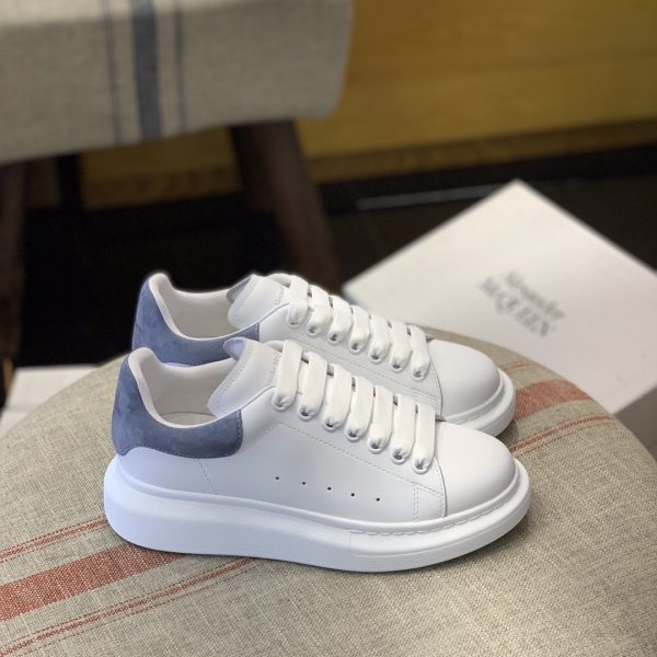 ¡¸#460¡¹Alexander McQueen Mist Blue velvet tail Sneakers - Image 2