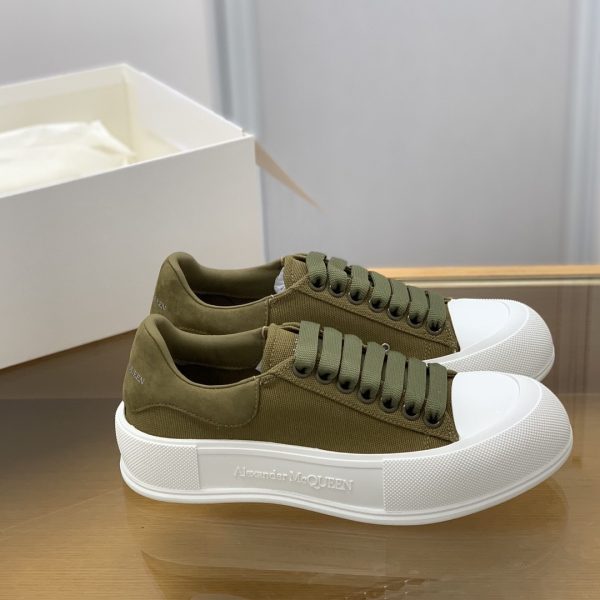 ¡¸#516¡¹Alexander McQueen MQ olive green velvet tail Sneakers - Image 3