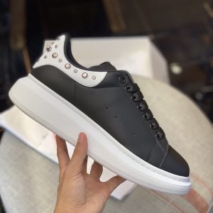 ¡¸#497¡¹Alexander McQueen MQ Black Cross nail tail Sneakers