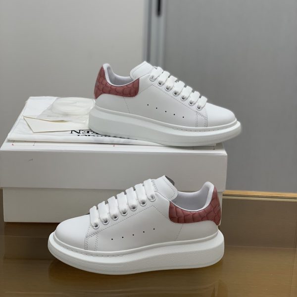 ¡¸#500¡¹Alexander McQueen MQ Powdery bead Stone grain tail Sneakers - Image 2