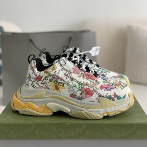 ¡¸#795¡¹Gucci X Balenciaga Triple S Sneakers