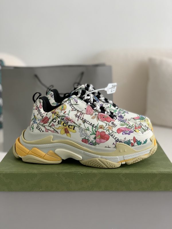 ¡¸#795¡¹Gucci X Balenciaga Triple S Sneakers