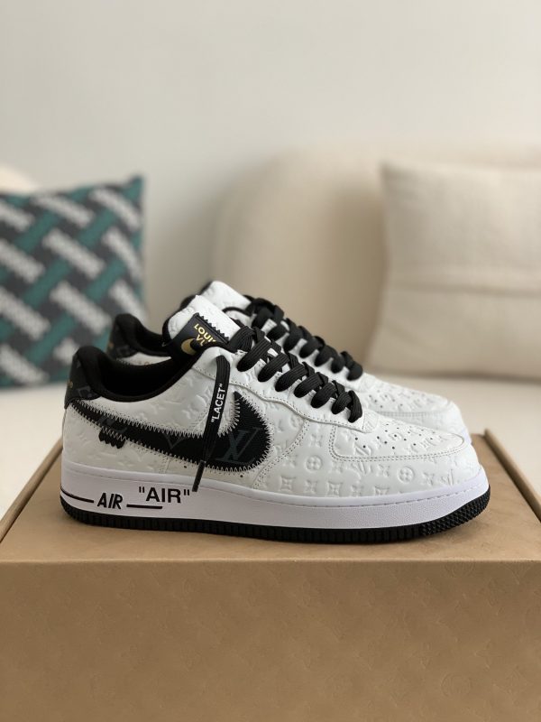 「#860」LOUIS VUITTON × NIKE AIR FORCE 1 SNEAKER