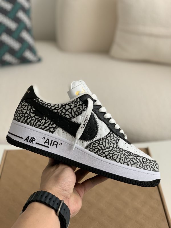 「#864」LOUIS VUITTON × NIKE AIR FORCE 1 SNEAKER - Image 3