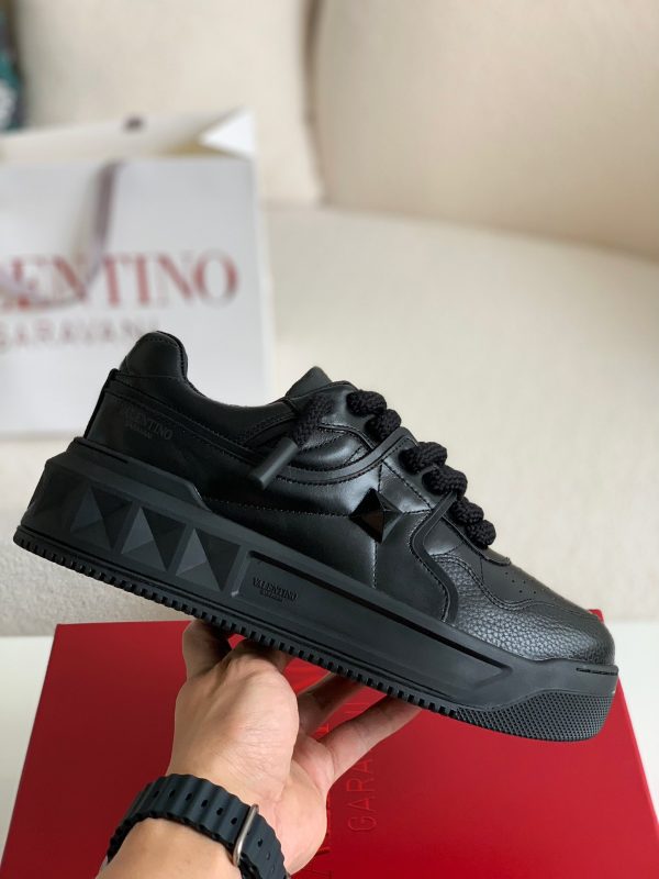 ¡¸#701¡¹Valentino sneakers - Image 4