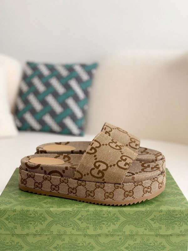 ¡¸#870¡¹Gucci Ladies Slippers