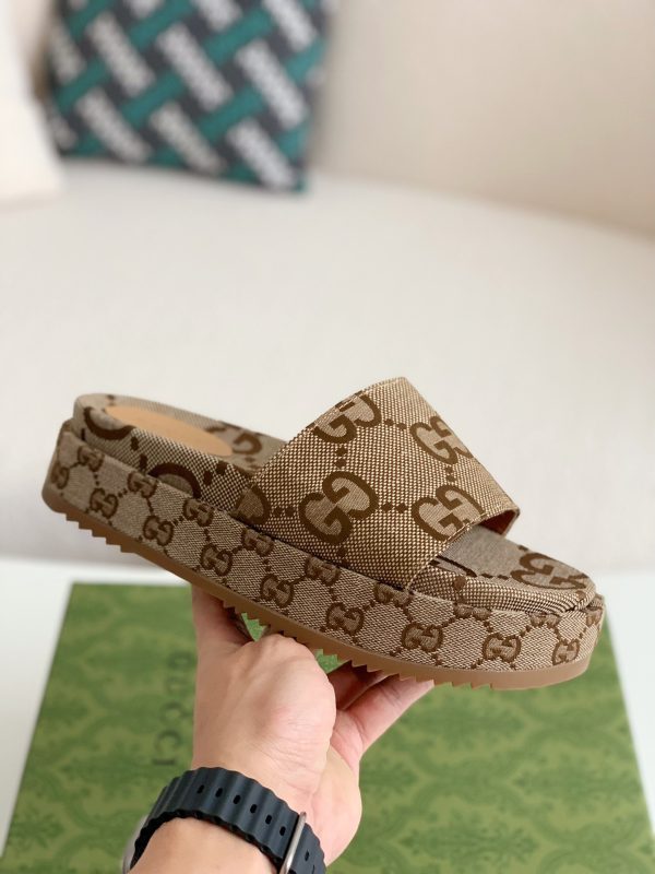 ¡¸#870¡¹Gucci Ladies Slippers - Image 3