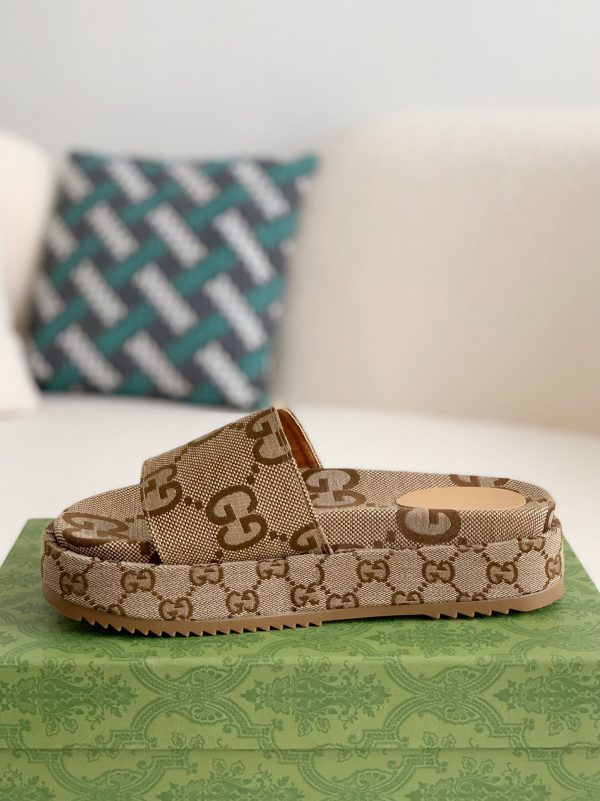 ¡¸#870¡¹Gucci Ladies Slippers - Image 4