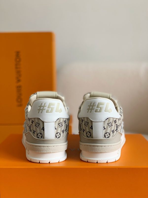 「#1353」LOUIS VUITTON TRAINER SNEAKERS - Image 5