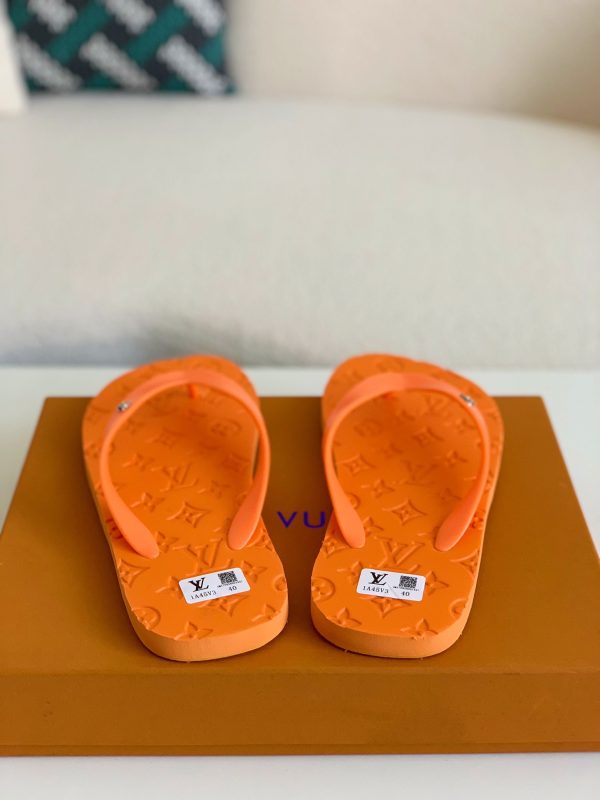「#1360」Louis Vuitton flip flops - Image 4