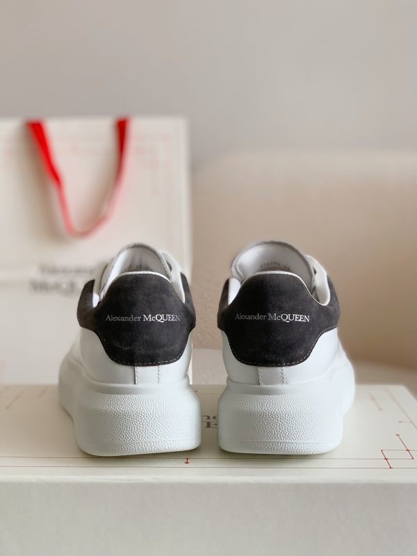 ¡¸#484¡¹Alexander McQueen MQ Dark grey velvet tail Sneakers - Image 5