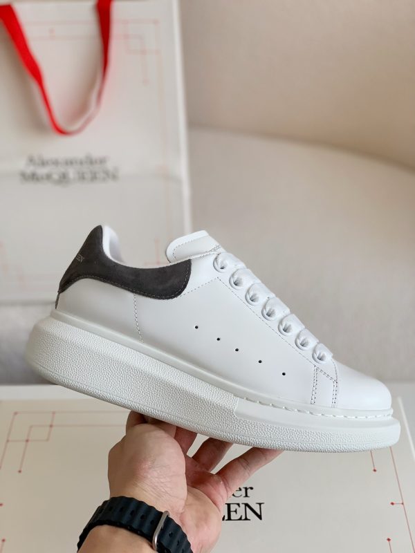 ¡¸#484¡¹Alexander McQueen MQ Dark grey velvet tail Sneakers - Image 3