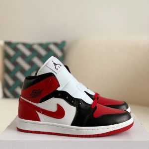 ¡¸#942¡¹Nike Air Jordan 1 Retro High OG Bred Toe