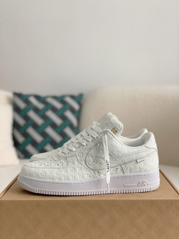 「#45」LOUIS VUITTON × NIKE AIR FORCE 1 Sneaker - Image 2