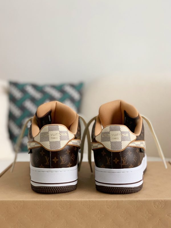「#317」LOUIS VUITTON × NIKE AIR FORCE 1 Sneaker - Image 5