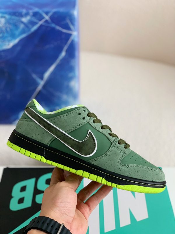 ¡¸#1486¡¹Nike UA Dunk SB Low Orange Lobster Sneakers - Image 3