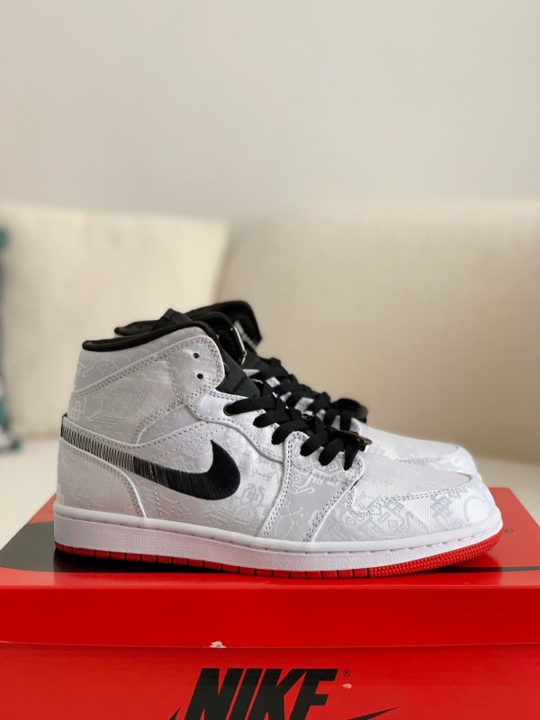 ¡¸#1494¡¹Clot x Air Jordan AJ1 Mid "Fearless" White Silk Sneakers
