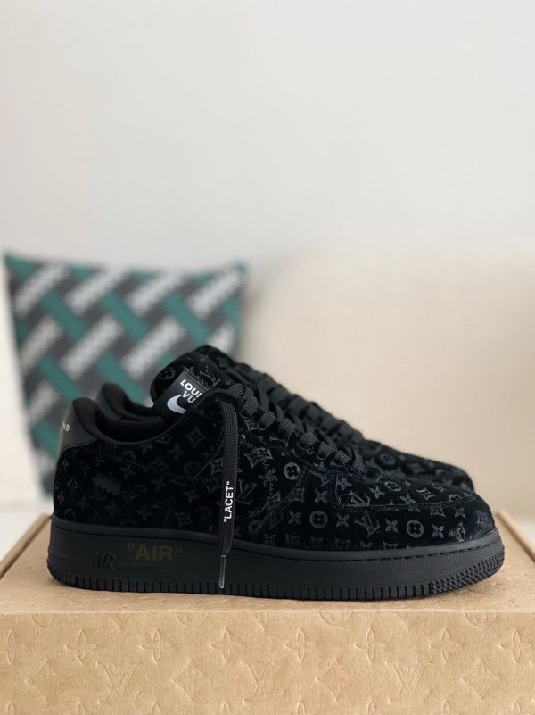「#46」LOUIS VUITTON × NIKE AIR FORCE 1 Sneaker