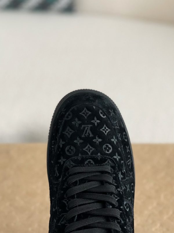 「#46」LOUIS VUITTON × NIKE AIR FORCE 1 Sneaker - Image 8