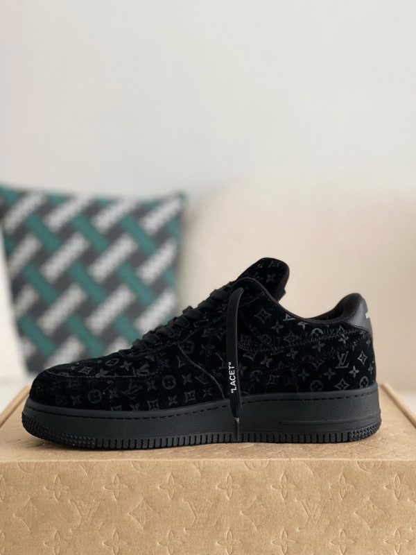 「#46」LOUIS VUITTON × NIKE AIR FORCE 1 Sneaker - Image 4