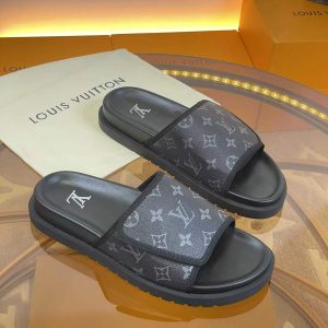 「#1524」LOUIS VUITTON  WOMEN'S SLIPPERS