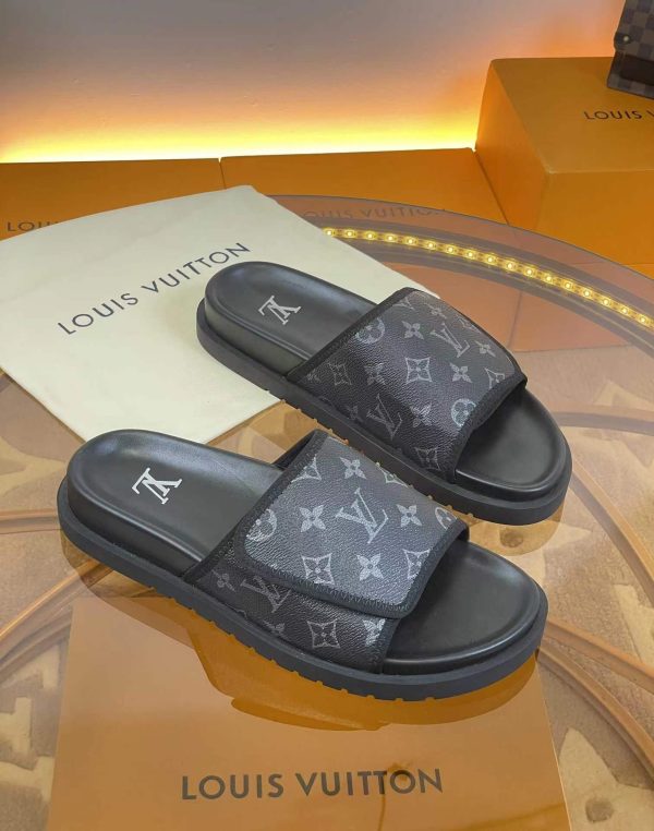 「#1524」LOUIS VUITTON  WOMEN'S SLIPPERS