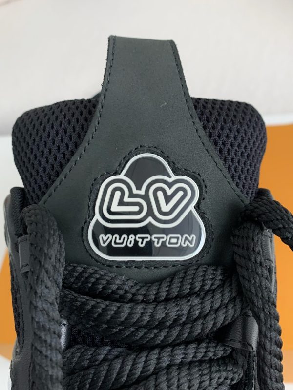 「#949」LOUIS VUITTON  RUNNER TATIC  Sneakers - Image 10