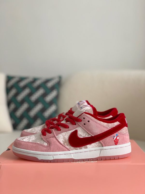 ¡¸#657¡¹NIKE x SB Dunk Low Sneakers - Image 2