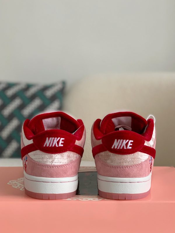 ¡¸#657¡¹NIKE x SB Dunk Low Sneakers - Image 5