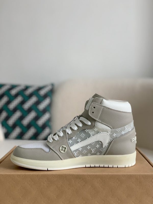 「#1579」Louis Vuitton x Nike Air Jorda 1 High AJ1 Sneakers - Image 4