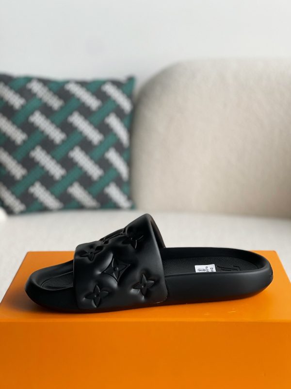 「#922」LOUIS VUITTON  WOMEN'S SLIPPERS - Image 4