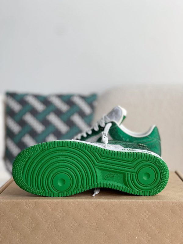 「#2001」LOUIS VUITTON × NIKE AIR FORCE 1 SNEAKER - Image 10