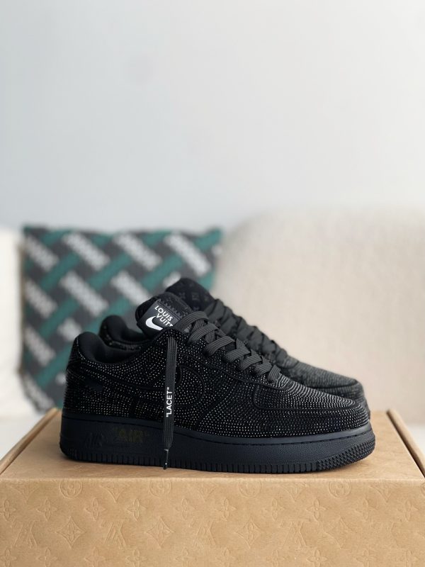 「#2005」LOUIS VUITTON × NIKE AIR FORCE 1 SNEAKER