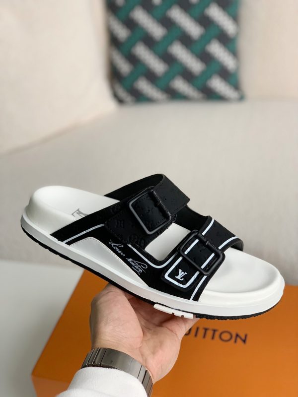 「#1019」LOUIS VUITTON  MAN SLIPPERS - Image 3