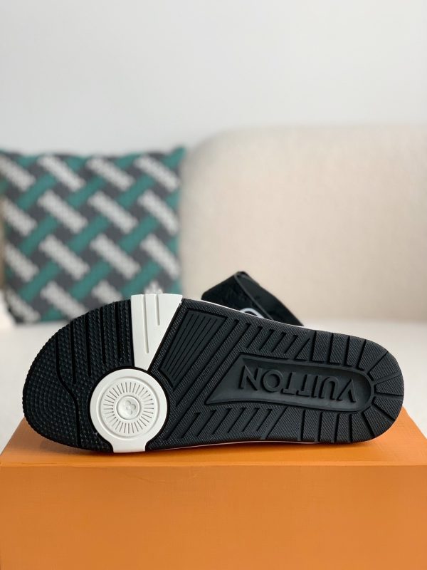 「#1019」LOUIS VUITTON  MAN SLIPPERS - Image 9