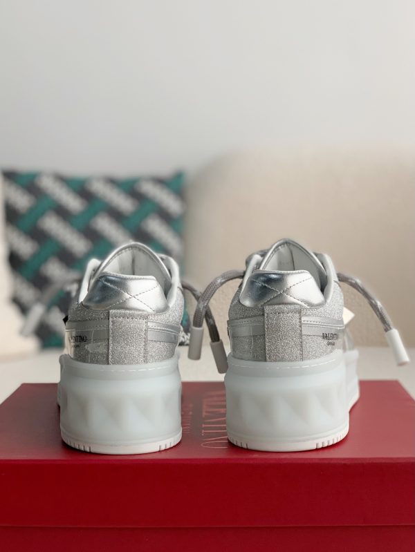 ¡¸#2258¡¹Valentino One Stud Sneakers - Image 5