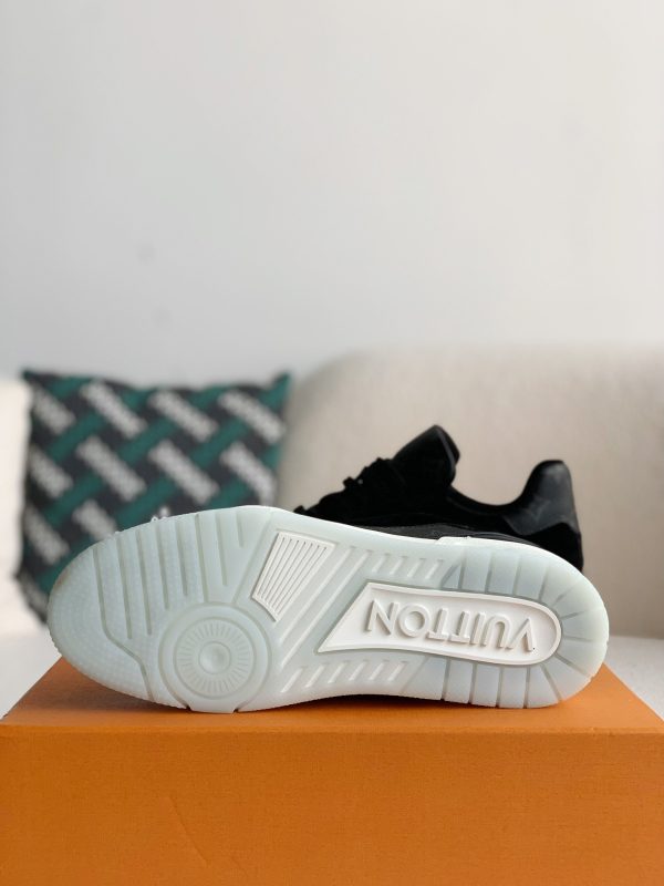 「#755」LOUIS VUITTON TRAINER - Image 5