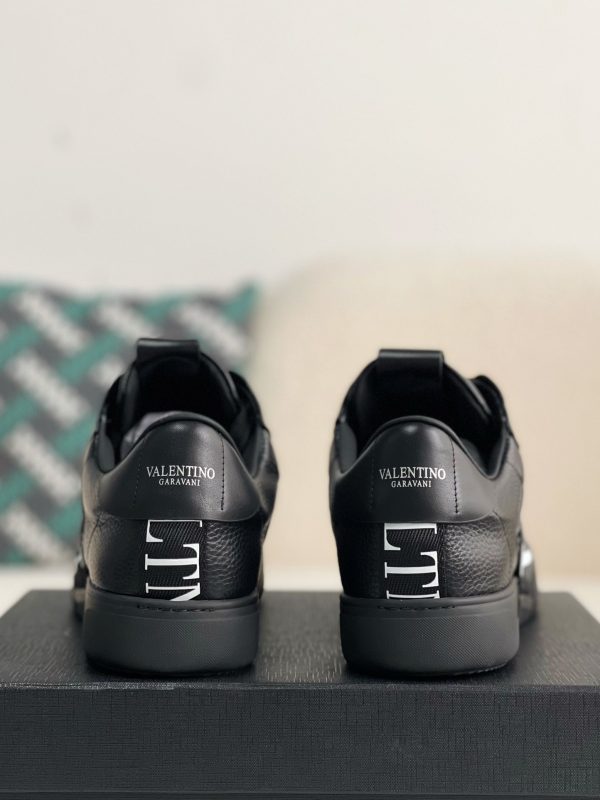 ¡¸#601¡¹Valentino sneakers - Image 3