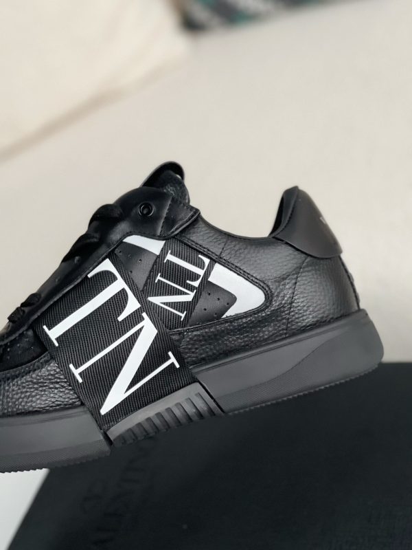 ¡¸#601¡¹Valentino sneakers - Image 6