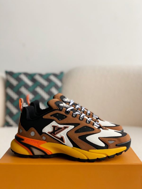 「#2374」Louis Vuitton Runner Tatic Sneakers