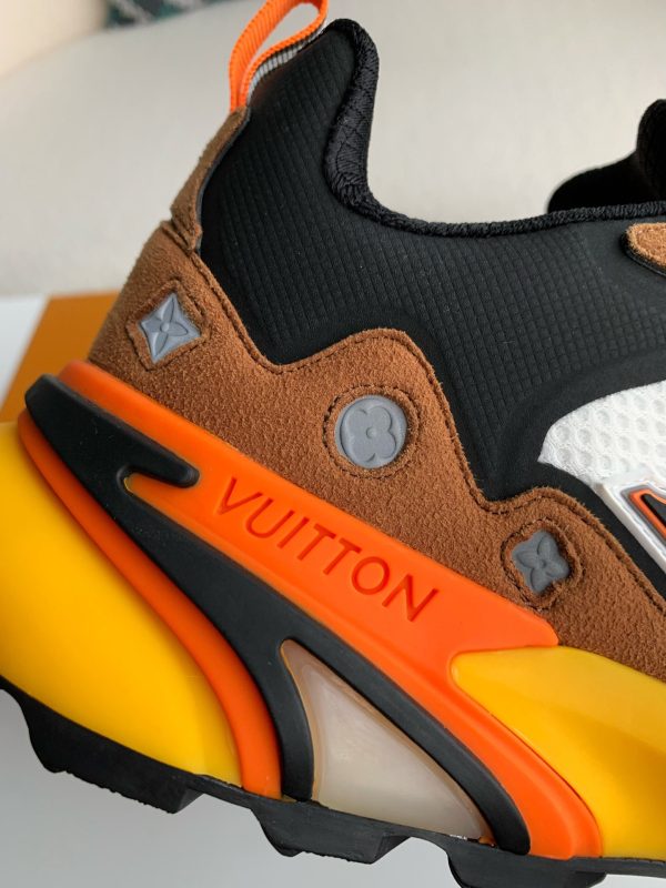 「#2374」Louis Vuitton Runner Tatic Sneakers - Image 8